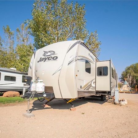 Outdoor Glamping Jayco Rv Ok35 Lejlighed Moab Eksteriør billede
