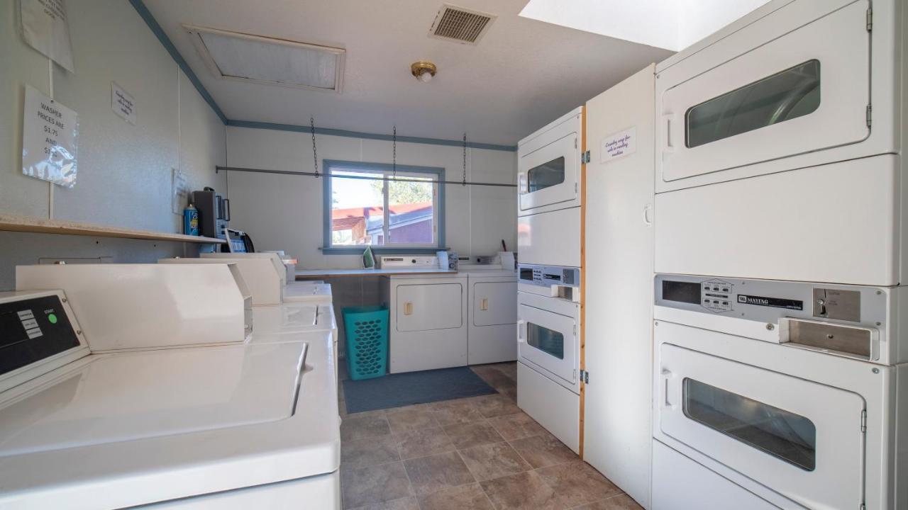 Outdoor Glamping Jayco Rv Ok35 Lejlighed Moab Eksteriør billede